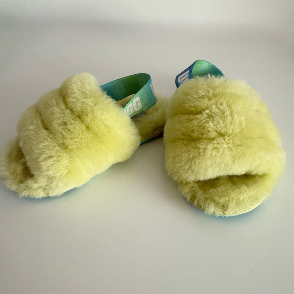 UGG Yellow Plush Slippers with Open-Toe Design